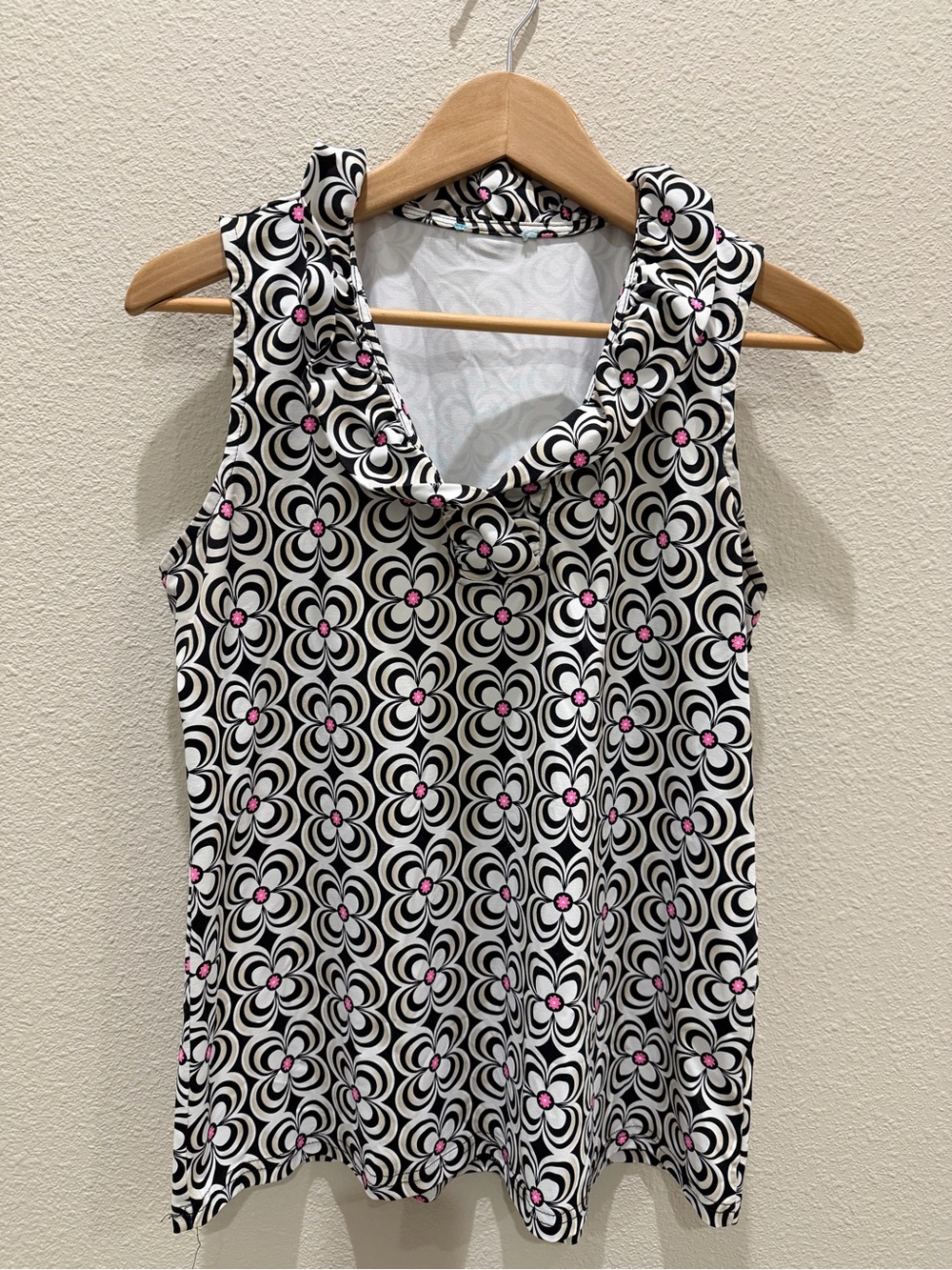 Anthony”s Resort Wear 2pc Convertible Neck Top & Skort Set - Picture 2 of 9